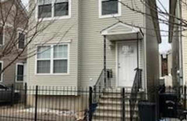 217 WHITON ST - 217 Whiton Street, Jersey City, NJ 07304
