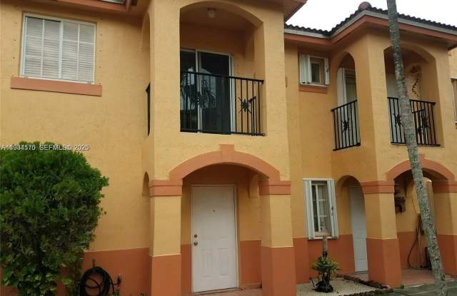 10658 NW 87th Ct photos photos