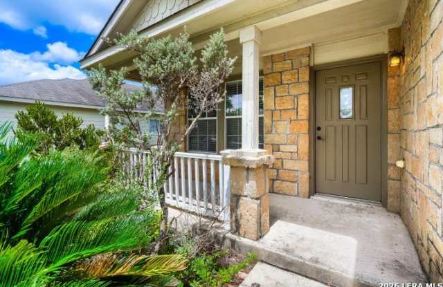 8015 Ashwood Pointe Gallery 2