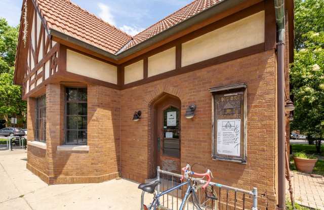 3409 W Parker Gallery 2