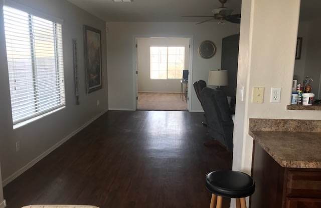 17 S 238th Dr Gallery 4