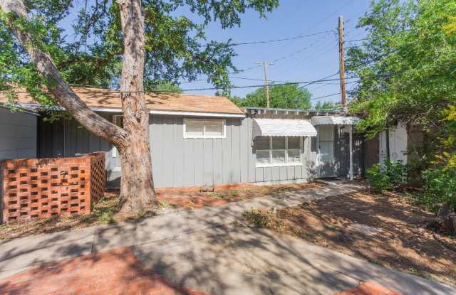 2820 25th Street photos photos