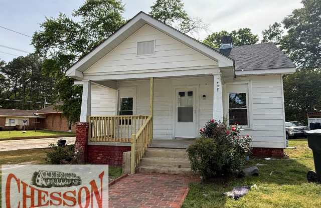 708 Woodrow Street S photos photos