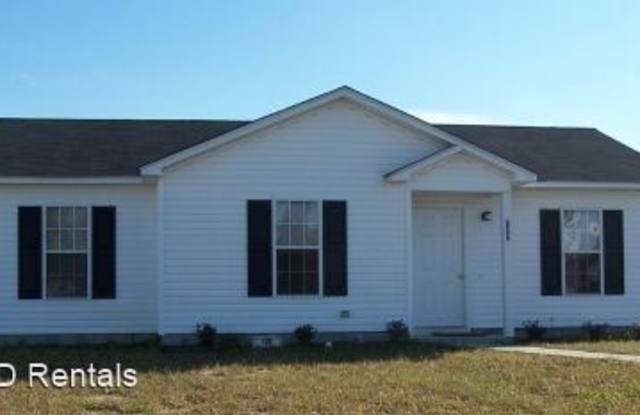 122 Sutton Dr. - 122 Sutton Drive, Elizabeth City, NC 27909
