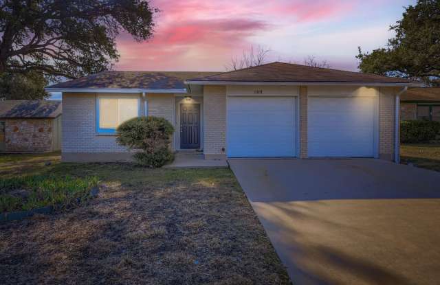 Excellent 3 bedroom 2 bath home in Austin photos photos