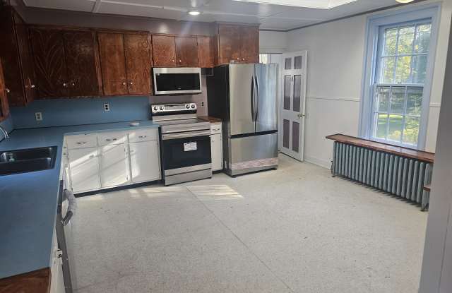 10 N Lake Street photos photos