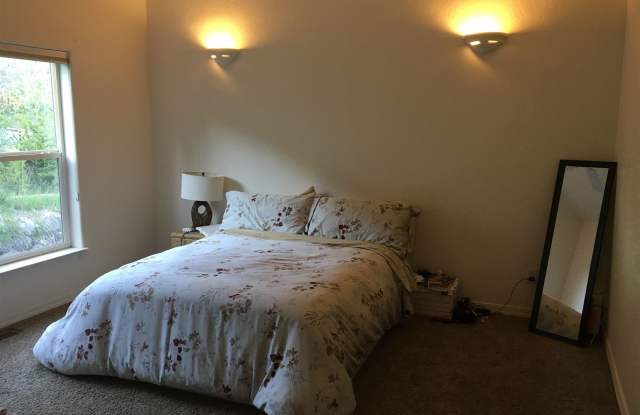 202 B Jenkins Ranch Rd. Gallery 3
