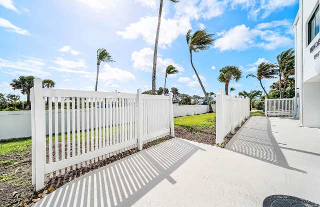 250 S Ocean Boulevard 251 photos photos