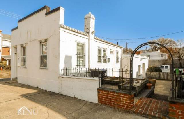 301 Violet Street Gallery 2