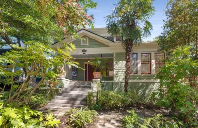 374 8th Street NE photos photos