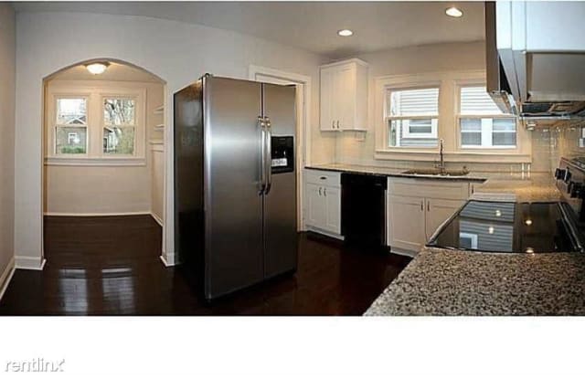 4250 Graceland Ave - 4250 Graceland Avenue, Indianapolis, IN 46208