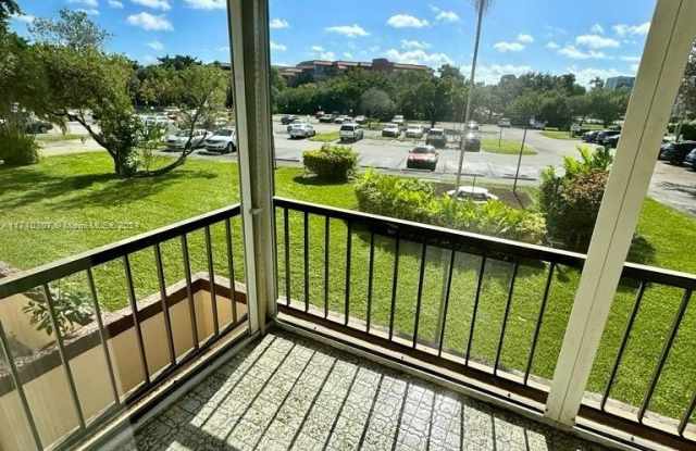 7300 NW 17th St photos photos