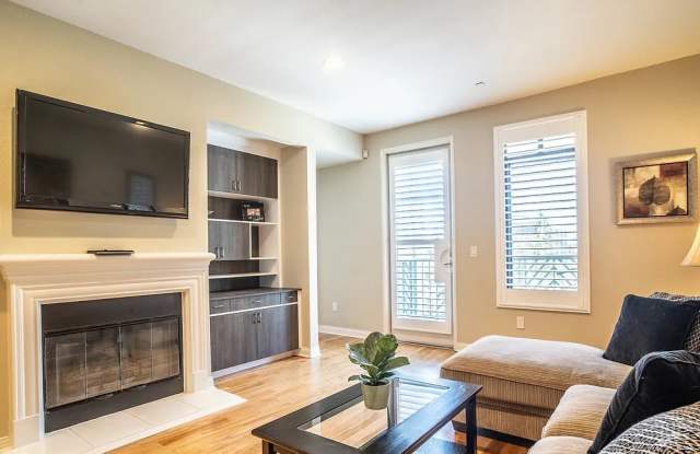 5625 Crescent Park W photos photos