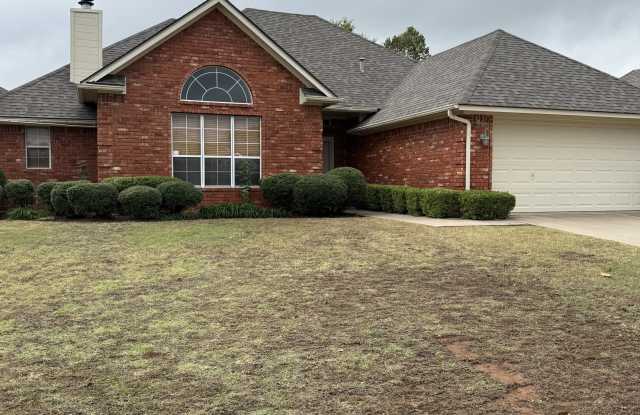 6914 Northwest Surreywood Place - 6914 Northwest Surreywood Place, Lawton, OK 73505