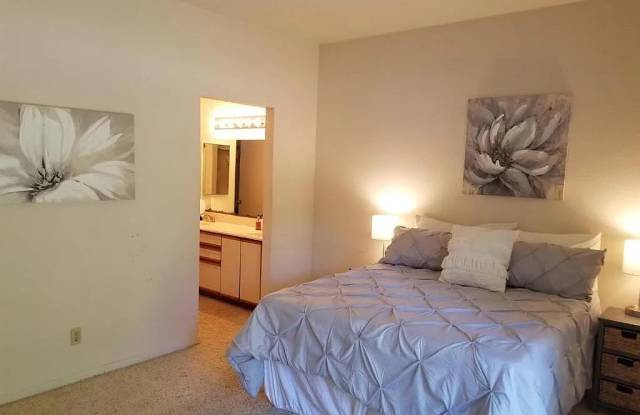 2619 Willowbrook Ln Gallery 3