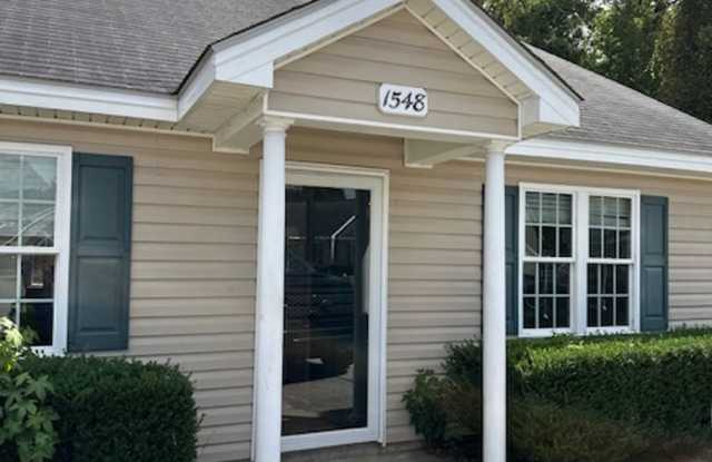 1548 Surrey Court photos photos