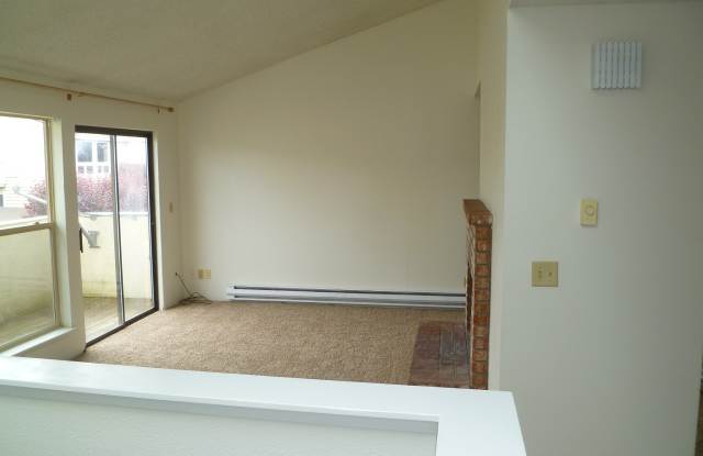 200 Semanski St - 4 Gallery 2