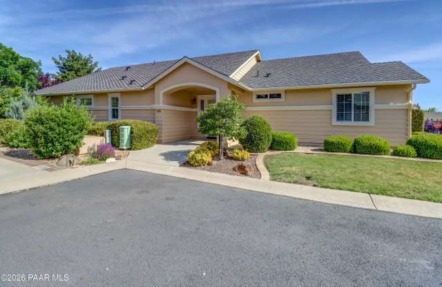 1681 St Andrews Way photos photos