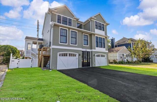 1608 East Street unit: Winter Monthly photos photos