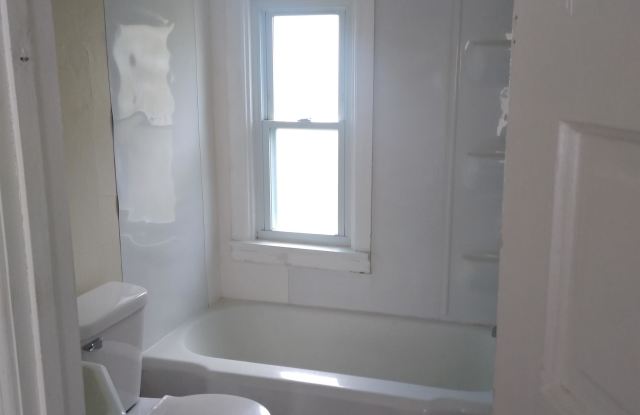 1218/1220 South 19th Street - 2 Gallery 4