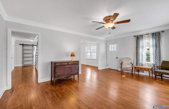 2303 Andrew Jackson Way Gallery 2
