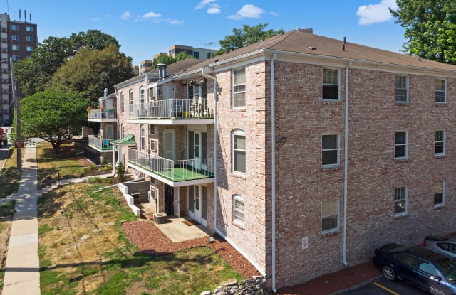 The 31st Street Apartments photos photos