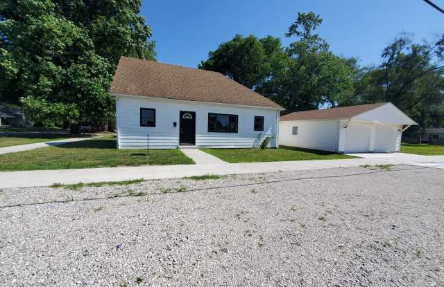 2 Bedroom House, Clinton Gallery 1