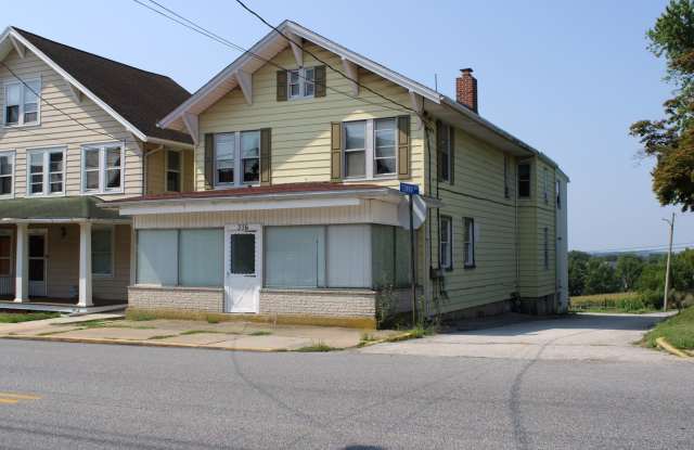 376 W. Main St, 1st Fl, Dallastown, PA 17313 - 376 West Main Street, Dallastown, PA 17313