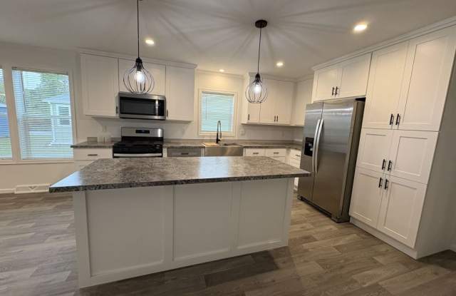 25604 Medinah Dr Gallery 4