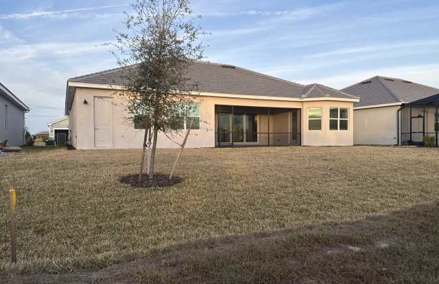 7796 Lakes Edge Ln Gallery 4