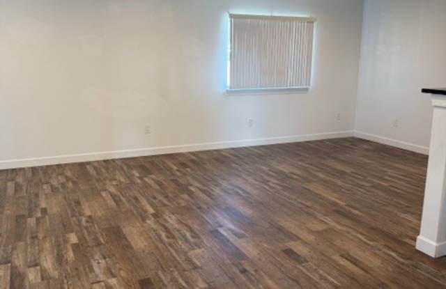 5216-5218 Bessmer Drive - 5216 Gallery 4