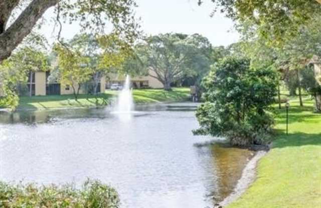 830 SW 9th Street Circle photos photos