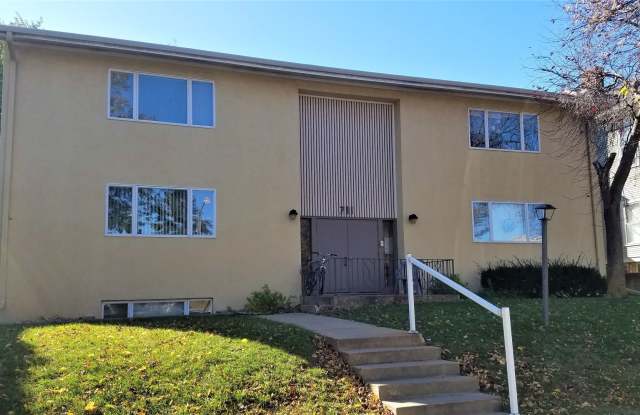 Spacious 2 Bedroom Units Near 18th and Minnesota photos photos