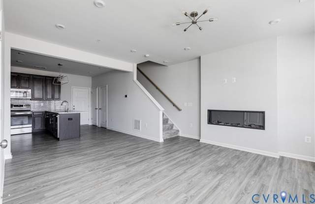 713 McCormick Farm Drive Gallery 3