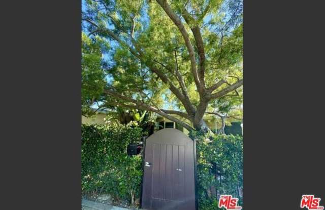 2117 Alcyona Dr Gallery 3