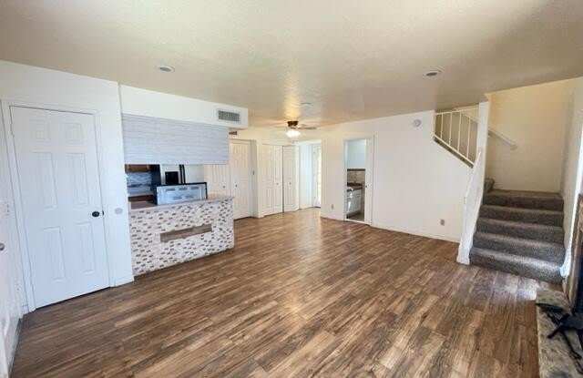 16225 N 30TH Street - 16225 North 30th Street, Phoenix, AZ 85032
