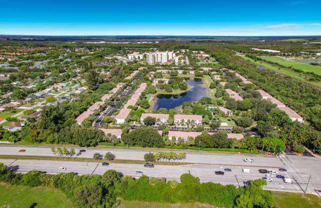 Beautiful 2 bedroom 2.5 bath Townhouse in West Palm Beach Gallery 3