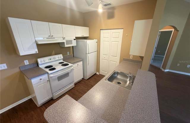 856 GRAND REGENCY POINTE Point Gallery 4