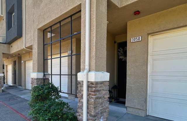 3050 Sterling Ridge Circle Gallery 1