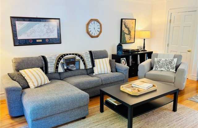 571 Bellevue Avenue Gallery 4