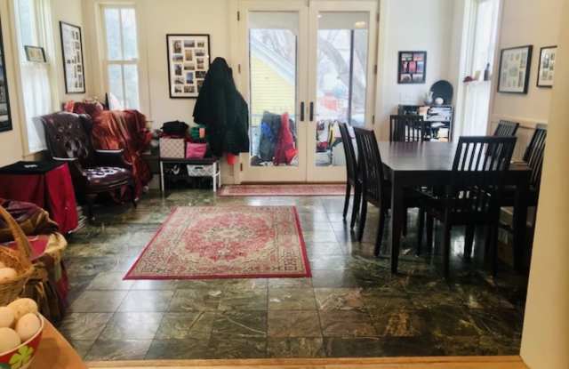 93 Nicollet St Gallery 4