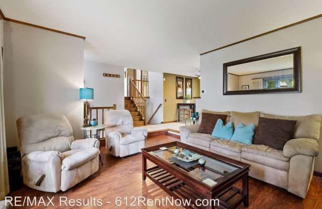 14010 Sunnyslope Drive Gallery 4