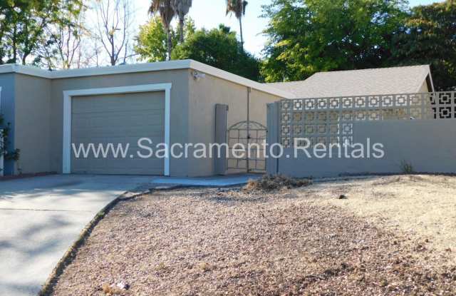 Updated 2bd/1ba Rocklin Halfplex with Garage photos photos