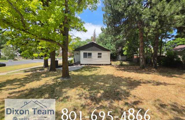 1284 E 22nd St photos photos
