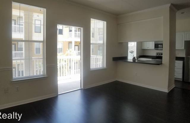 860 N Orange Ave #370 Gallery 2