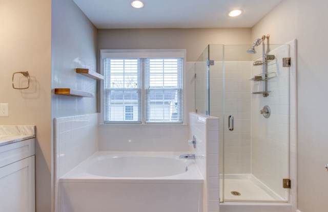 4900 Whitehorse Dr. Gallery 3