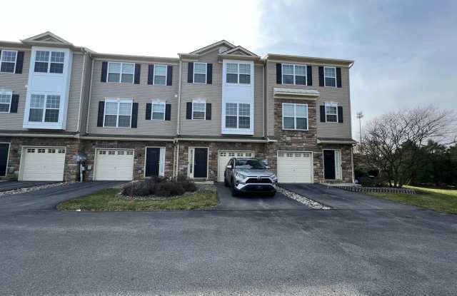 Great 3 / 4 bedroom home in Lower Macungie Township - 7470 Pioneer Drive, Lehigh County, PA 18062 Great 3 / 4 bedroom home in Lower Macungie Township - 7470 Pioneer Drive, Lehigh County, PA 18062