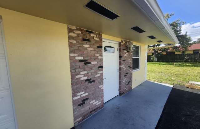 511 N 60th Way Gallery 3