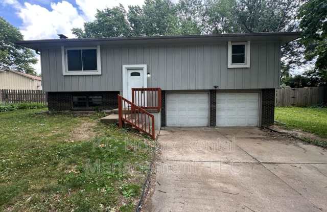 424 NE Lakeview Dr photos photos