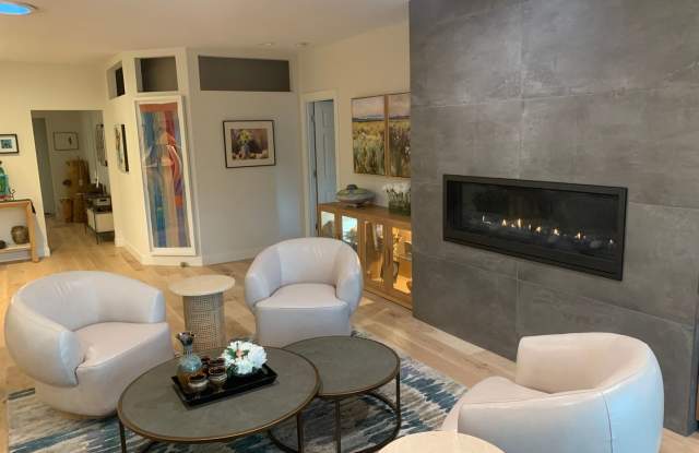 Upscale 2BR House in Bend photos photos